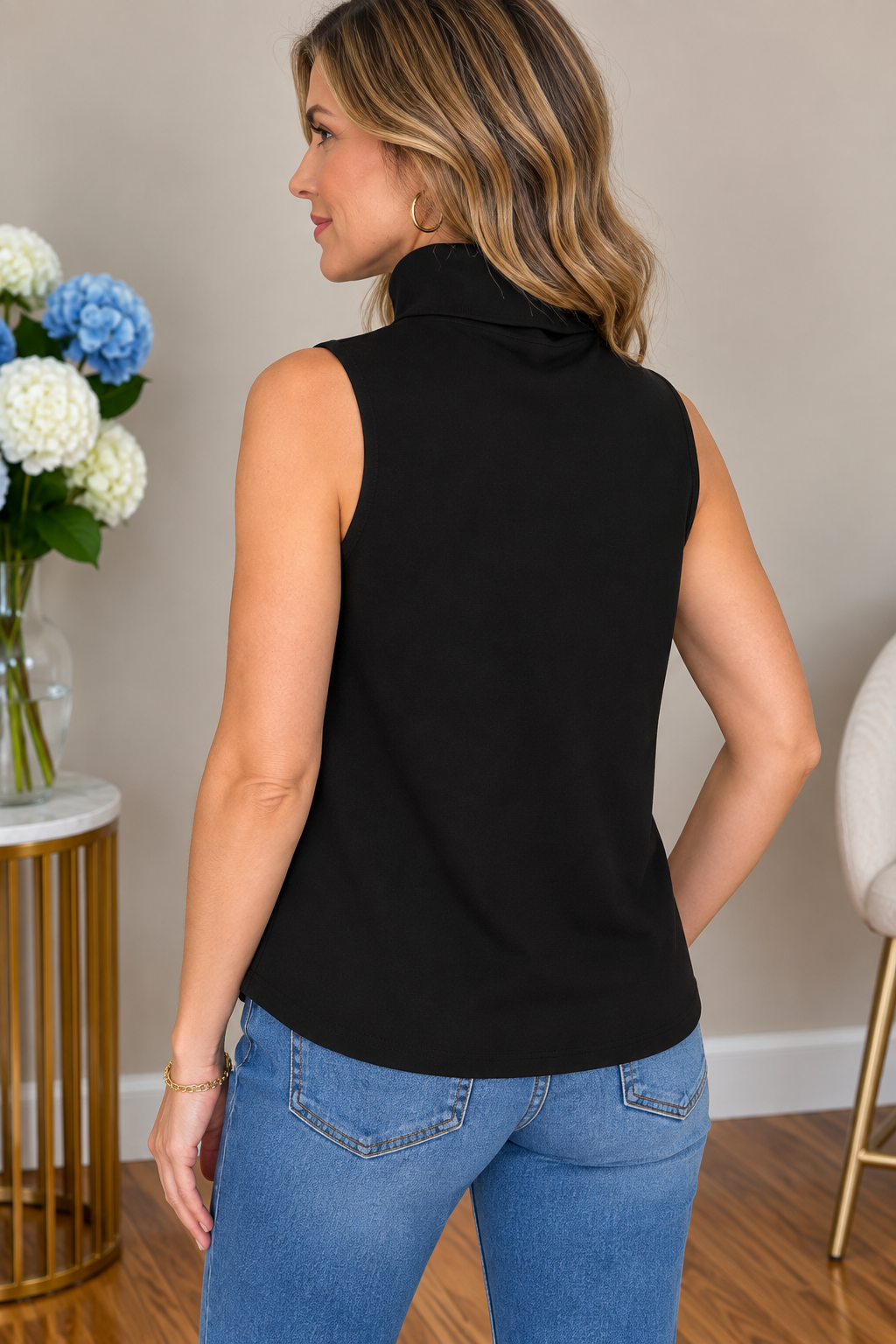 (10-7-26)Sleek & Simple Top