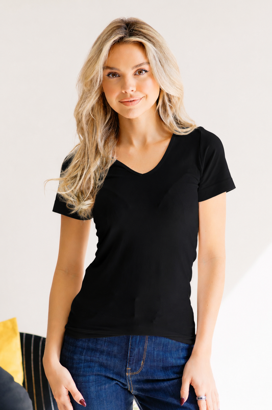 (6-10-26)Spellbound Black Tee