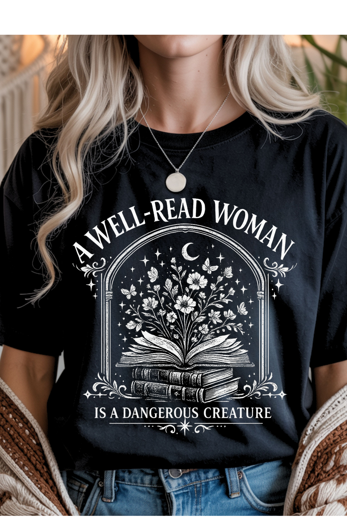 (8-10-26)Well Read Woman Graphic Tee