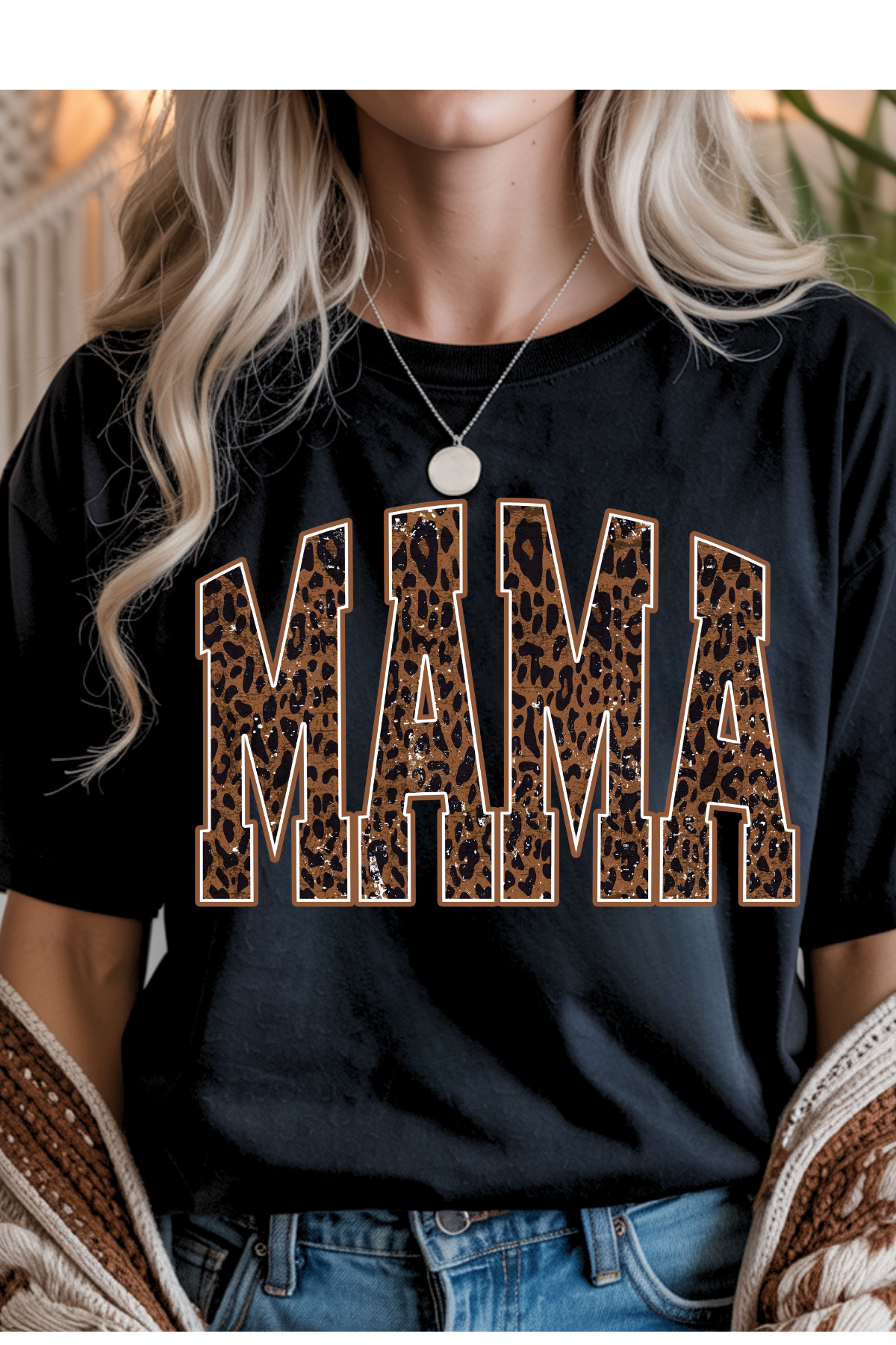 (8-10-26)Leopard Mama Graphic Tee