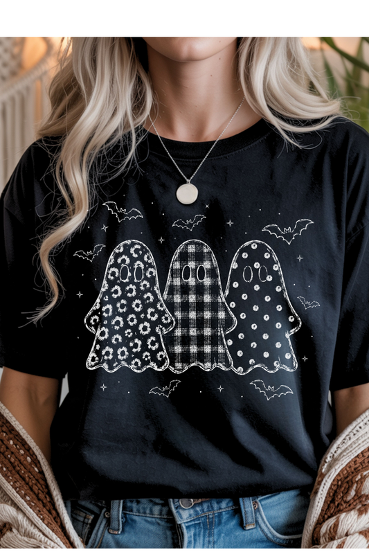 (9-14-26)Ghosts & Bats Graphic Tee