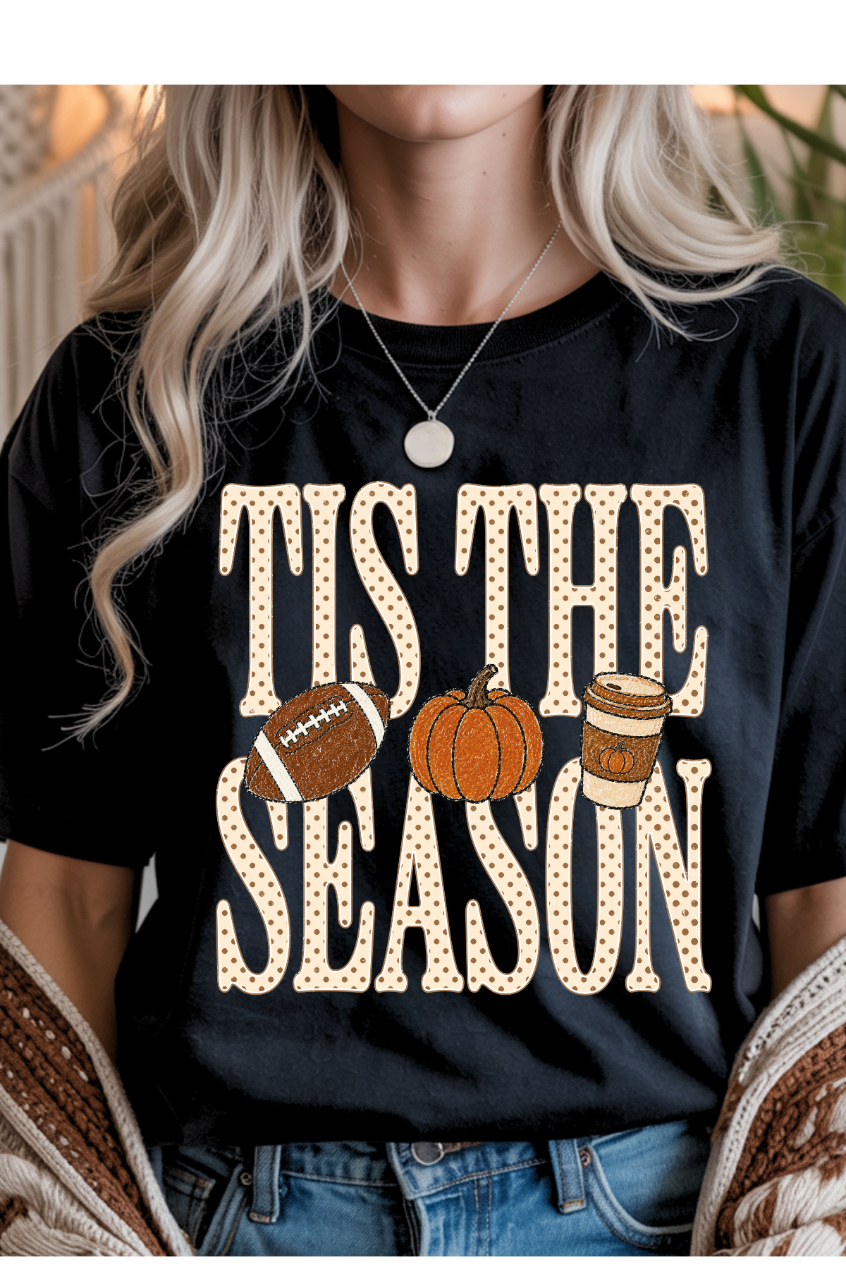 (9-21-26)Tis The Season Graphic Tee