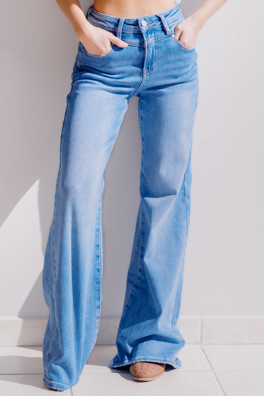 (10-22-25) Coastal Drift Risen Jeans