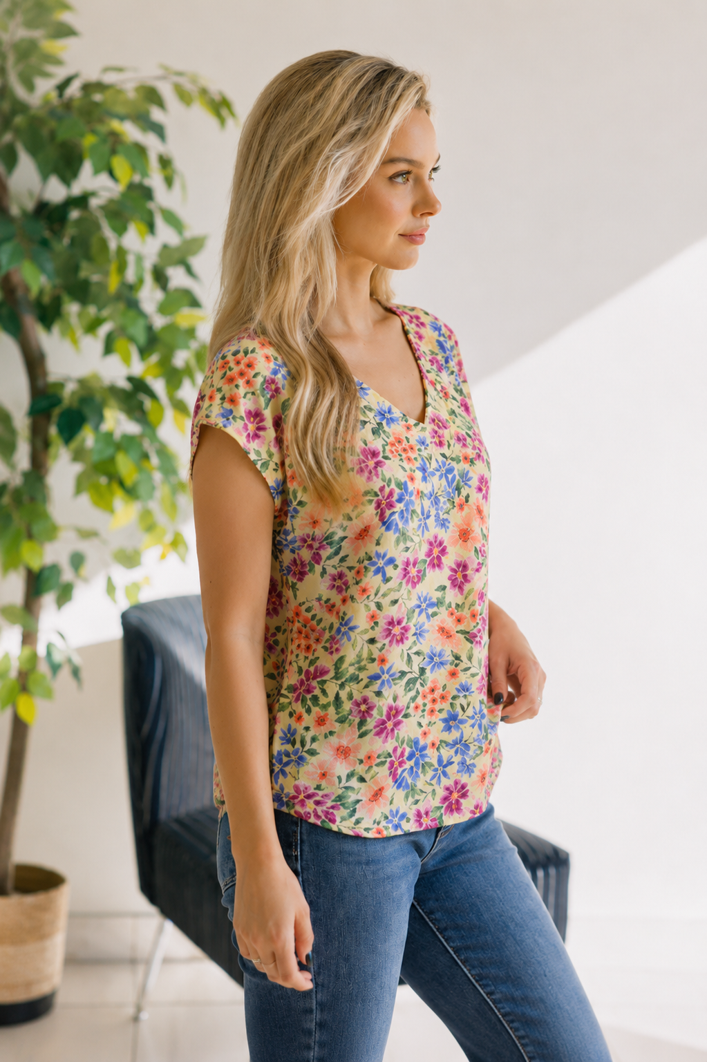 (7-1-26)Garden Bliss Floral Top