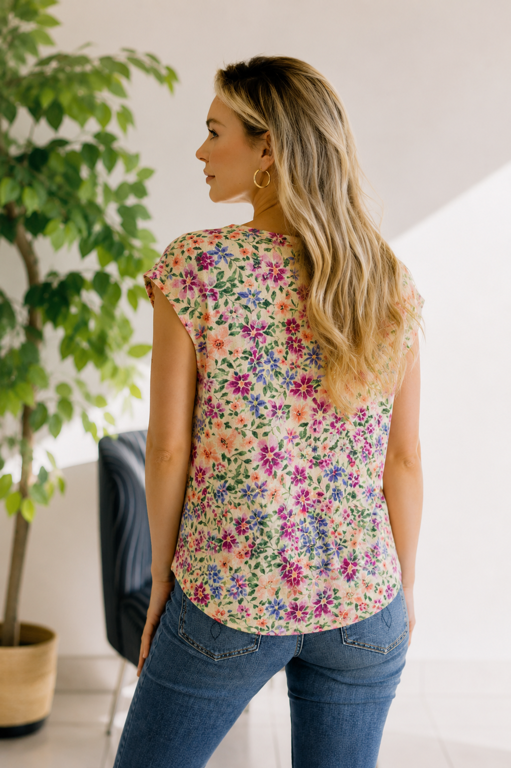 (7-1-26)Garden Bliss Floral Top