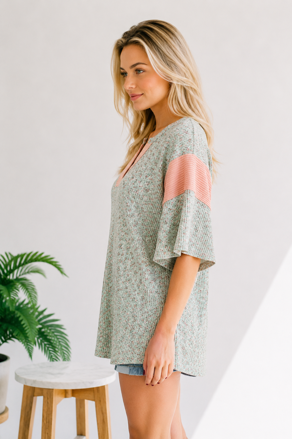 (6-24-26)Petal Breeze Top
