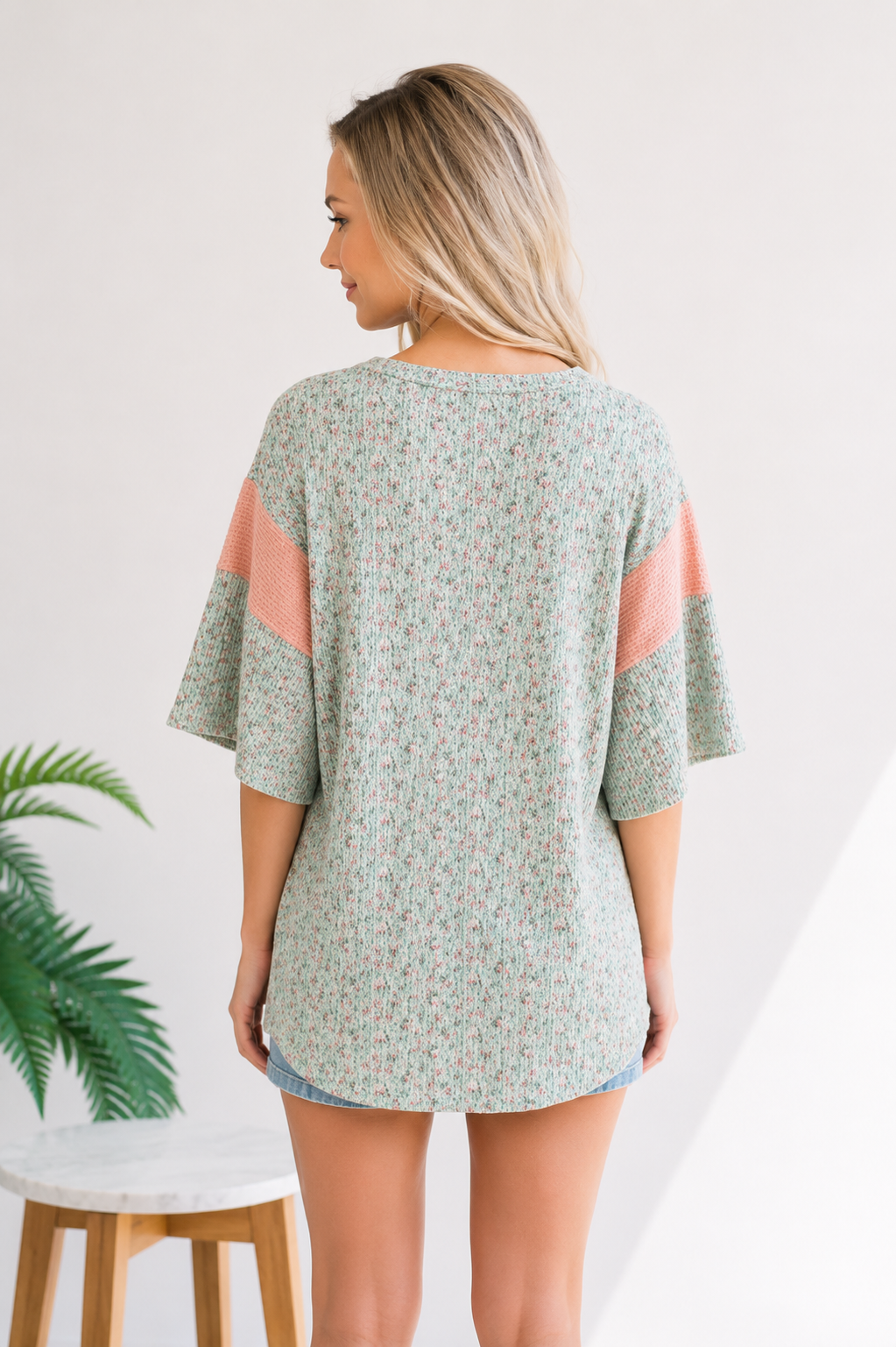 (6-24-26)Petal Breeze Top