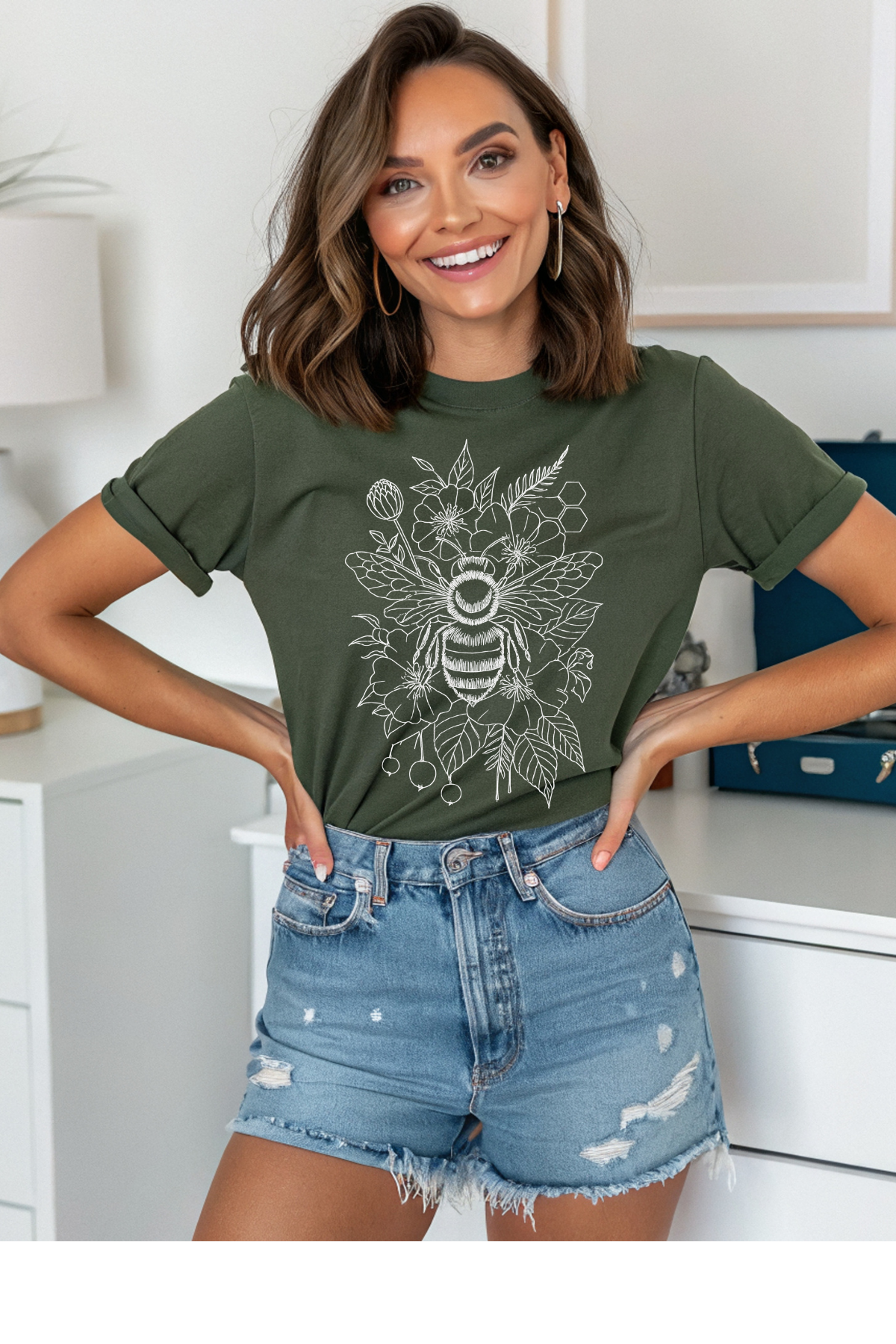 (7-27-26)Bee Floral Graphic Tee